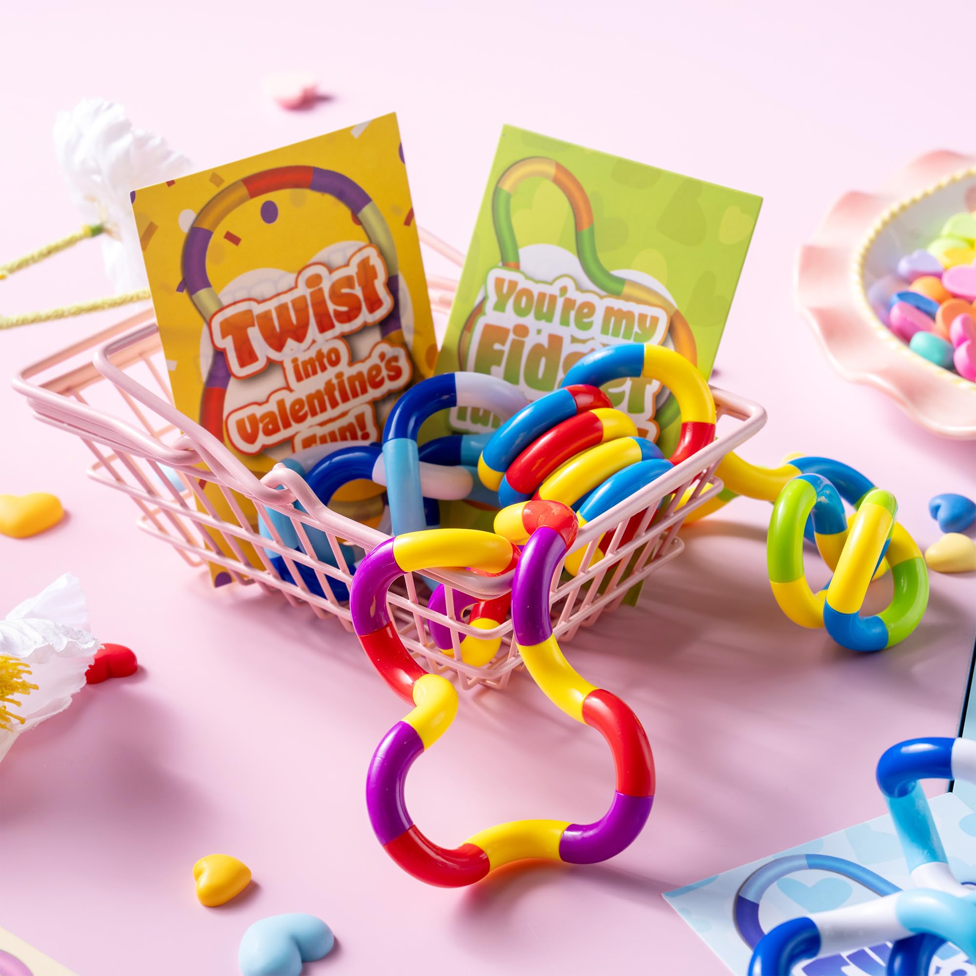 28 Pcs Valentine’s Day Twist & Spin Fidget Chains with Cards - Image 3