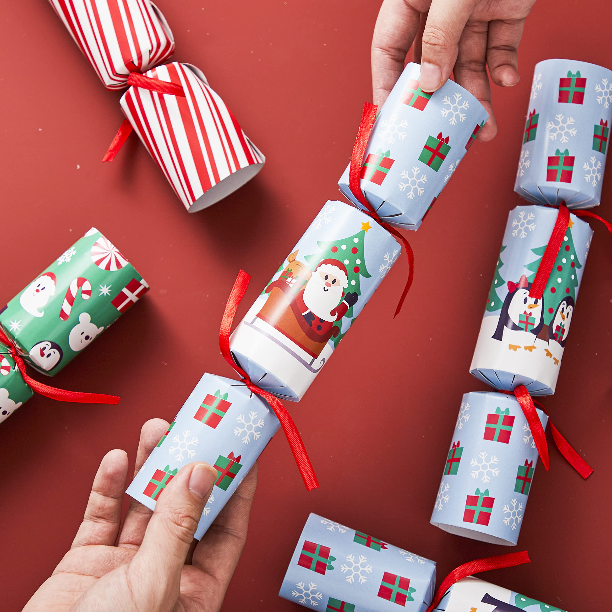 Christmas Party Table Favors (Cute Christmas), 8 Pack - Image 6