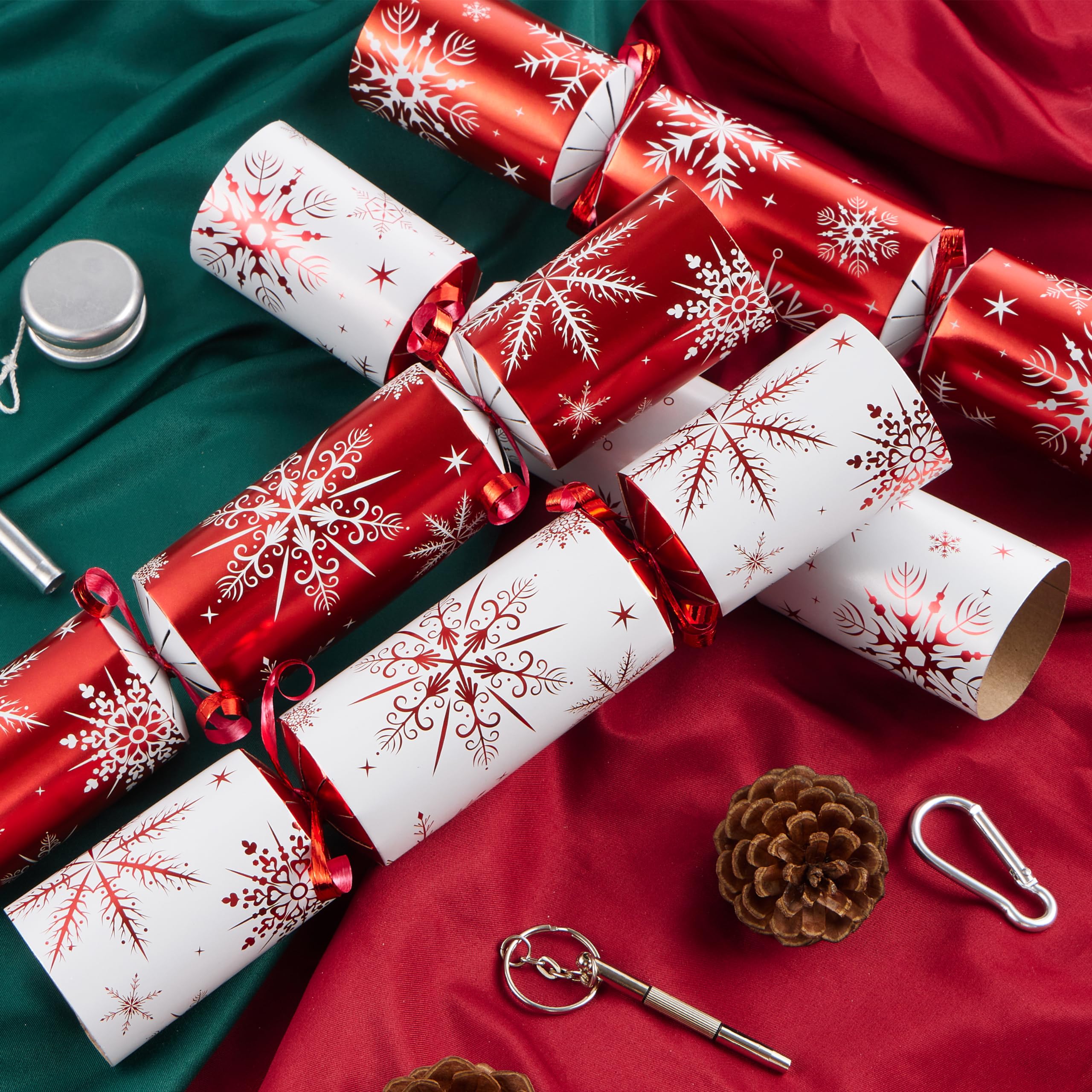 Christmas Party Table Favors (Red White Snowflake), 12 Pack - Image 7