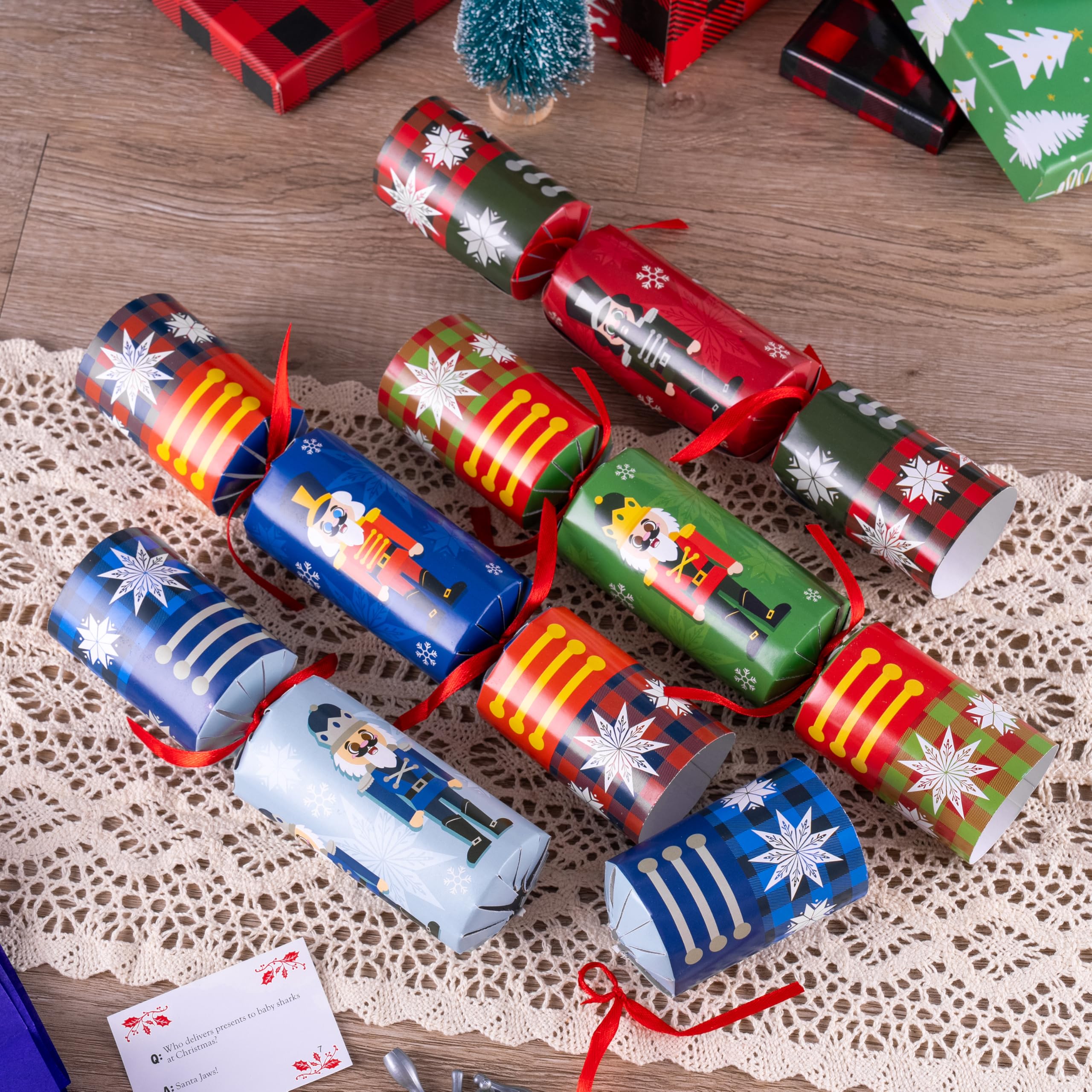 Christmas Party Table Favors (Nutcrackers), 8 Pack - Image 7