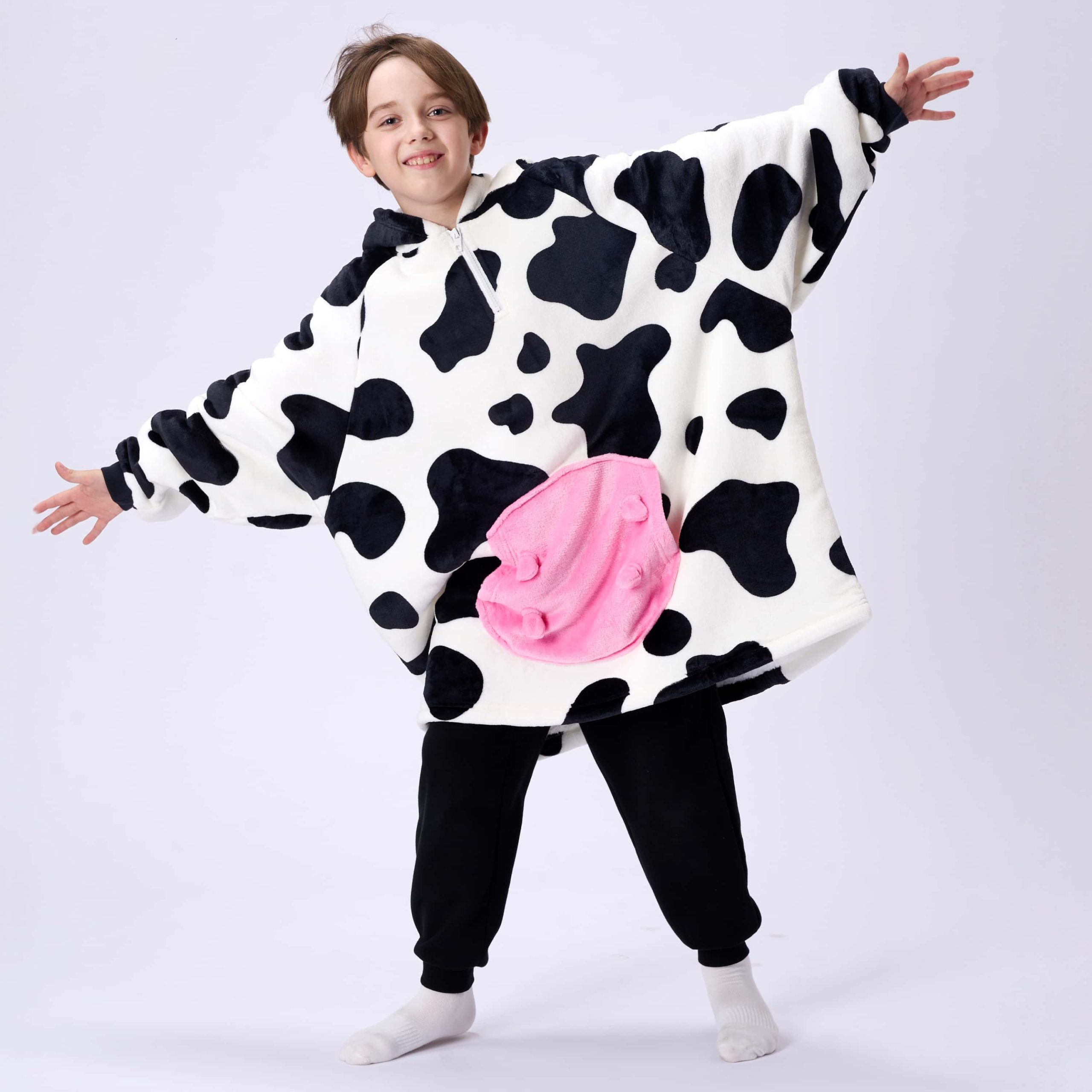 Kids Sherpa Wearable Blanket-Cow Shape - Image 6