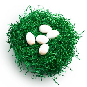 JOYIN 0.75 LB (12 Oz) Pure Green Easter Grass Crinkle Filler