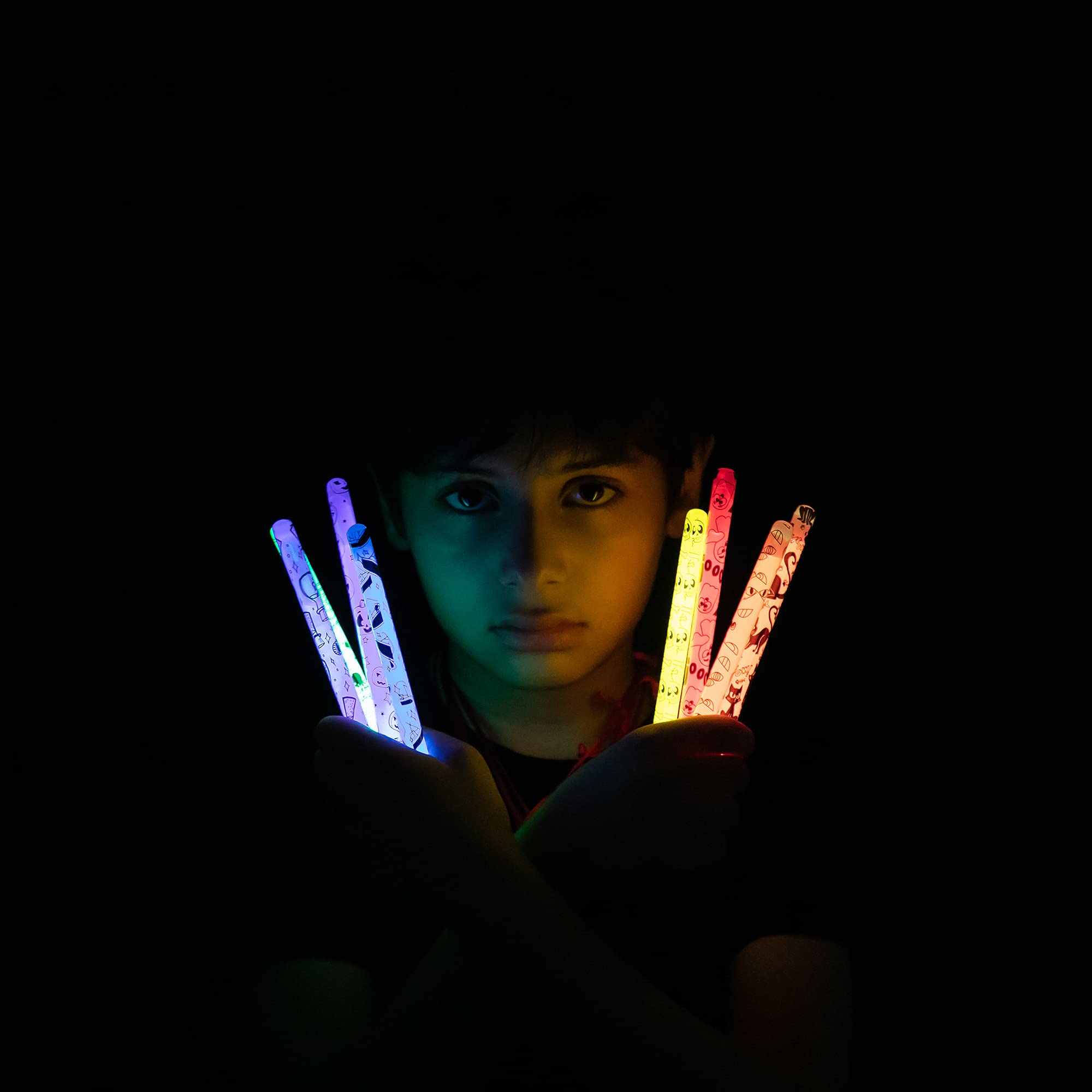 Hanging Wands Glowsticks, 24 Pcs - Image 3
